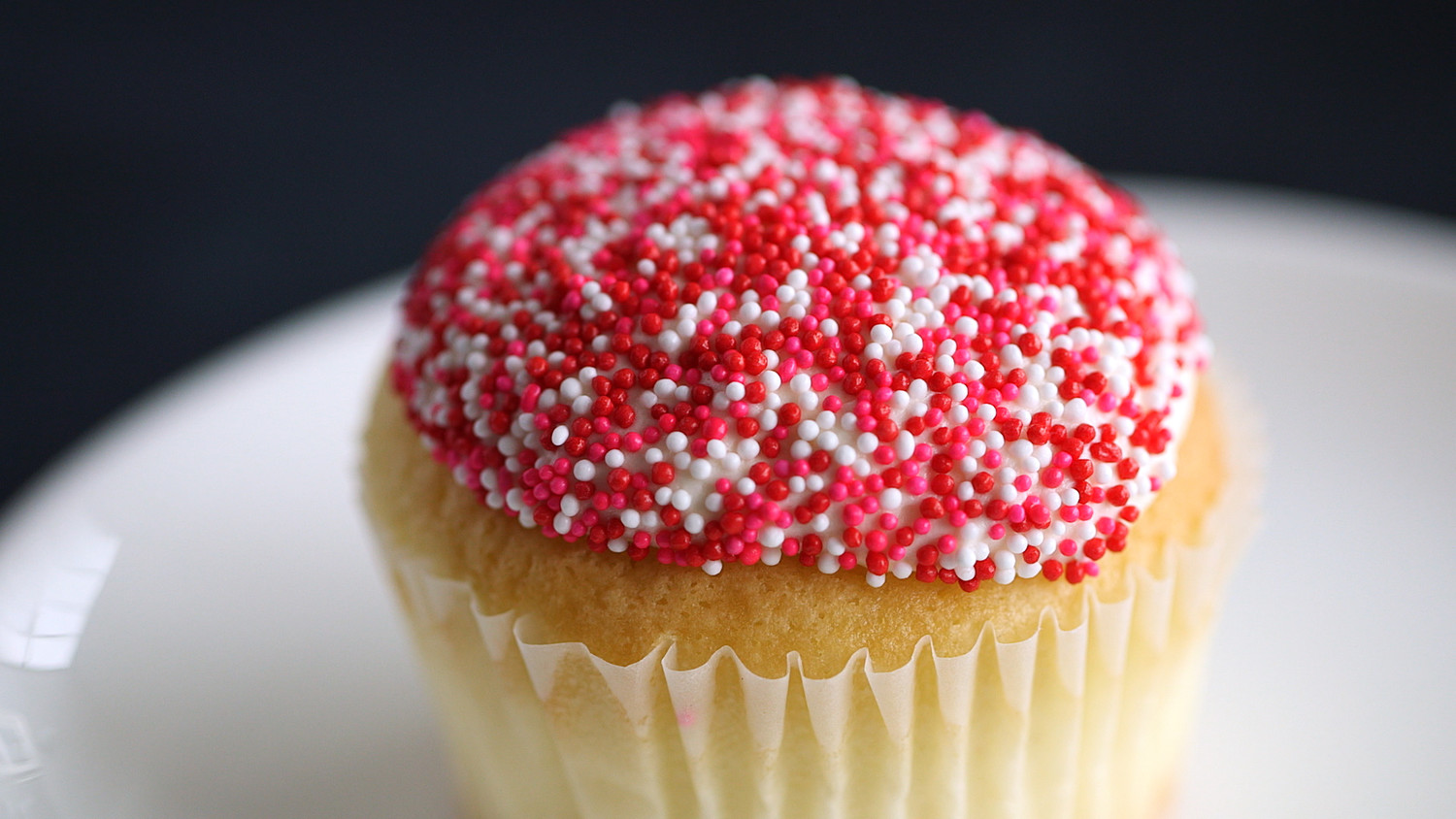 Video How to Make the Easiest and Fastest Buttercream Martha Stewart